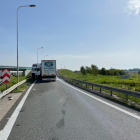 Zablokowany zjazd z AOW po wypadku ciężarówki  Autor: UNIWER AUTO