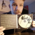 Płyta „MiłyMłodyCzłowiek” WaluśKraksaKryzys z autografem Walusia.
 
Kwota: 1675 zł...