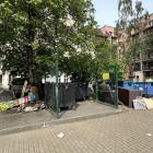 Śmieci niedaleko Liceum Ogólnokształcące nr IV od strony ulicy: Stacha Świstackiego i...