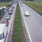 Groźny wypadek na A4. Ale droga korkuje się nie tylko z tego powodu  Autor: traxelektronik