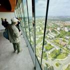 Taras Widokowy w Sky Tower – spektakularny punkt widokowy na wysokości 200 metrów. Na...