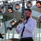 Koncert na wrocławskim lotnisku.  Autor: Emilia Kwoka