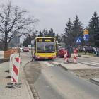 Zrobili wysepkę na Maślickiej, a autobusy ledwo się mieszczą  Autor: Kinga Mierzwiak