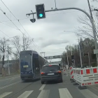 Bałagan z MPK: Pasażerowie, jak kaczki biegają za tramwajem [ZDJĘCIA, FILM]  Autor:...