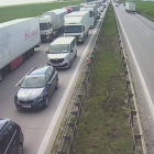 Gigantyczny korek do Wrocławia. Autostrada A4 stoi  Autor: traxelektronik