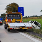 Dachowanie na A4 pod Wrocławiem. Bus przeleciał na przeciwną jezdnię. Są ranni  Autor:...