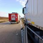 Autostrada A4 zablokowana po wypadku ciężarówki  Autor: Ochotnicza Straż Pożarna Krzyżowa