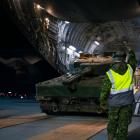 Pierwszy kanadyjski czołg Leopard 2 przed kilkoma dniami wylądował we Wrocławiu  Autor:...
