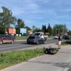 Groźny wypadek na południu Wrocławia. Motocyklista trafił do szpitala  Autor: red