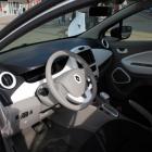 W marcu na ulicach Wrocławia pojawi się 40 nowych samochodów Renault ZOE  Autor: Artur...