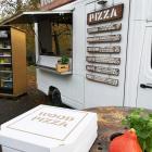  Wood Pizza - średnia ocena 4,9  
Wałbrzyska 1a  
Niepozorny food truck...