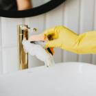 Niektóre firmy dają klientom do wyboru pakiety. Pakiet podstawowy zawiera najczęściej:...
