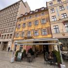 Kamienica Pod Siedmioma Elektorami - Rynek 8   Zobacz kolejne budynki na następnym...