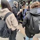 Po oddaniu tramwaju na Popowice ludzie nie mieszczą się w linii 31  Autor: Jakub Jurek