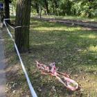 Po zakończonym około północy z soboty na niedzielę półmaratonie pozostały śmieci...
