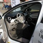 W marcu na ulicach Wrocławia pojawi się 40 nowych samochodów Renault ZOE  Autor: Artur...