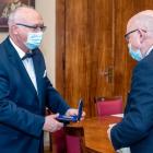 Prof. Krzysztof Simon został uhonorowany Medalem 75-lecia Misji Jana Karskiego  Autor:...
