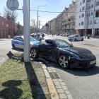Stłuczka porsche cayman na Trzebnickiej  Autor: Zdjęcia dzięki Pomoc Drogowa...
