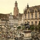 Wrocław 1905, pomnik króla Fryderyka Wilhelma III, wokół targowisko