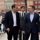  W grupie posł&oacute;w, kt&oacute;rzy wyraźnie stawiają na Radosława Sikorskiego,...