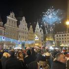 Tak wrocławianie spontanicznie witali na Rynku rok 2024