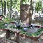 Grób kardynała Henryka Gulbinowicza na cmentarzu komunalnym w Olsztynie / fot. ZCK Olsztyn