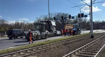 Zmiany na Powstańców Śląskich. Jeden odcinek otwierają, inny zamykają