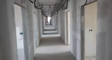 Zaglądamy do remontowanego akademika. Studenci będą mieli własne kuchnie i łazienki 