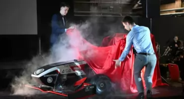 400 zgłoszeń, jedna drużyna i światowe tory. Najlepsi z Wrocławia trafiają do Formuły 1