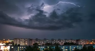 Gdzie jest burza - Wrocław i Dolny Śląsk. Czerwony alarm! Radar na żywo, najnowsza prognoza