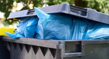 Jeszcze wrocławscy radni nie podwyższyli opłat za śmieci, a już je obniżyli