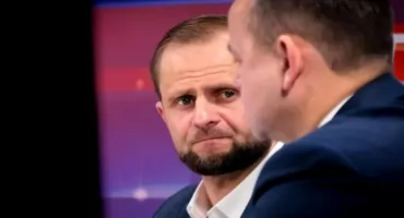Radny Koalicji Obywatelskiej groził sądem, a teraz ponownie może nim zająć się prokurator. Za masaże i hotele...