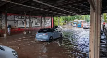 W środę nadal burze i ulewy we Wrocławiu i na Dolnym Śląsku. Zobacz, które ulice są zalane AKTUALIZACJA