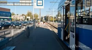 Zamknął drzwi przed nosem i odjechał. Czy kierowcy robią to złośliwie? MPK odpowiada