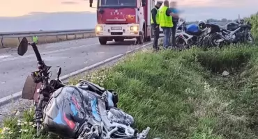 Motocykl uderzył w barierę i stanął w ogniu. 38-letni mężczyzna zginął na miejscu