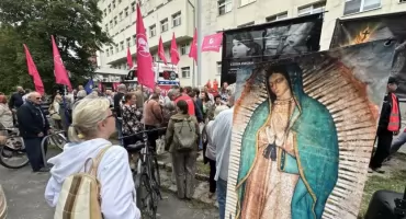 Dzwonią do szpitala, grożą i wyzywają. Prolajferzy 
