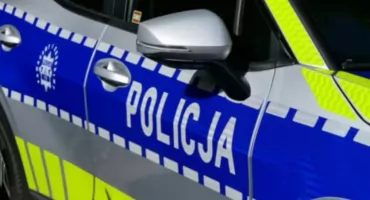 Uciekał przed policją, trzymając w ręce nosidełko z rocznym dzieckiem